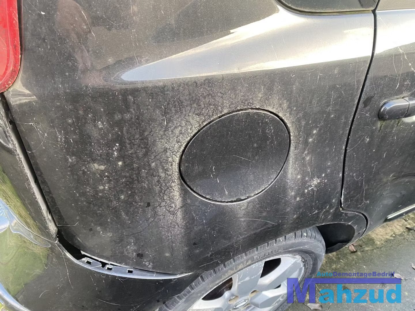 NISSAN NOTE Zwart Z11G tankklep 2005-2012, Auto-onderdelen, Carrosserie, Takashima 1-chome 1-1
220-8686  Yokohama, NISSAN_SR@mail.nissan.co.jp