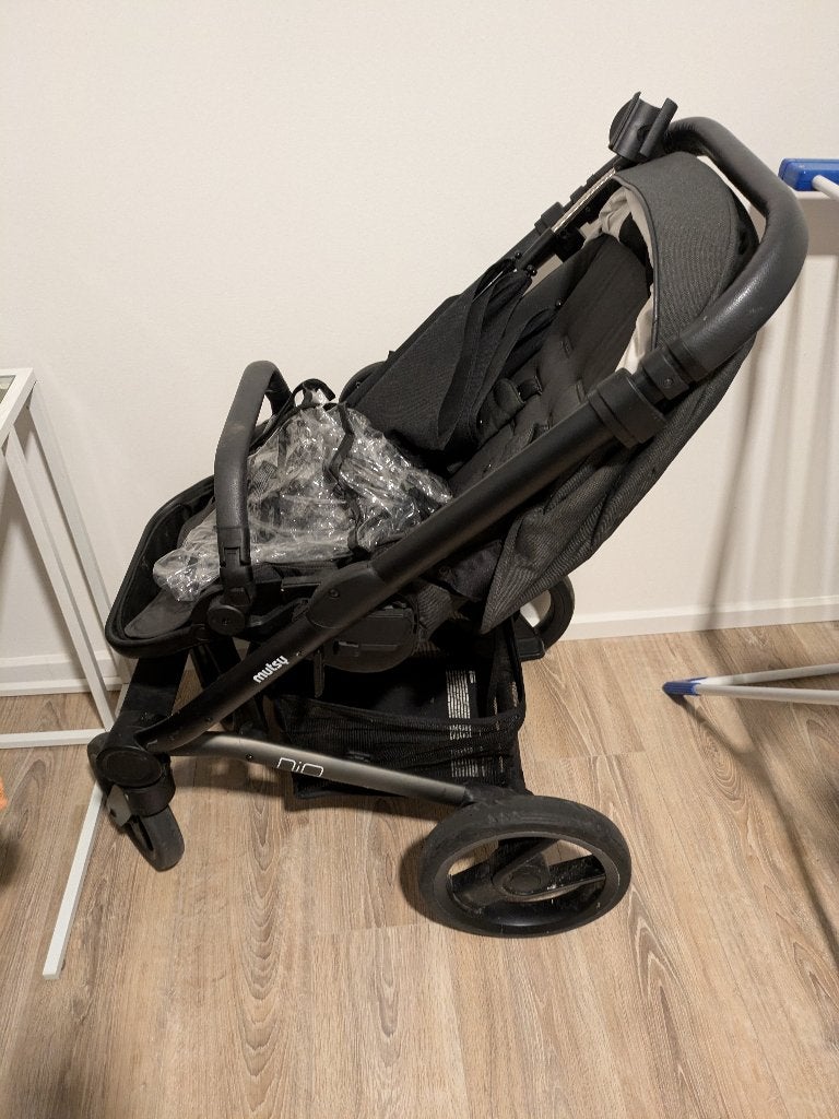 Mutsy  NIO kinderwagen 2 in 1, Ophalen, Zo goed als nieuw, Mutsy, Duowagen