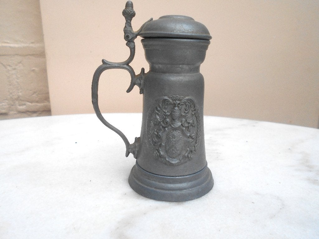 pichet miniature en étain avec cachet, Antiquités & Art, Antiquités | Étain, Enlèvement ou Envoi