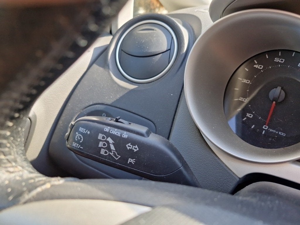 COMBINE COMMODO Seat Ibiza IV SC (6J1) (|7H0953513Q|), Autos : Pièces & Accessoires, Seat Deutschland GmbH, Service@seat.de, Utilisé