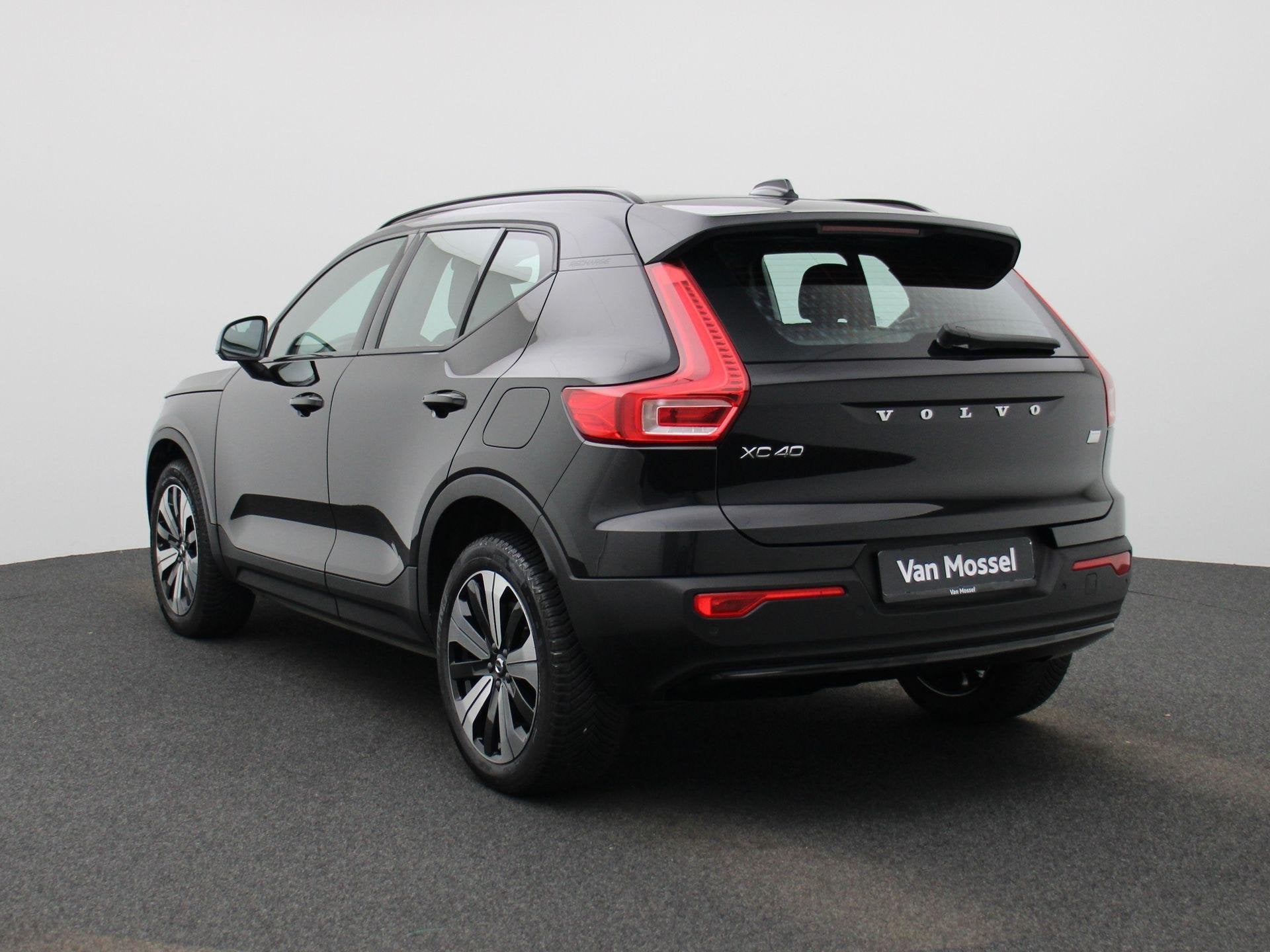 Volvo XC40 Recharge Core, Auto's, Gebruikt, https://public.car-pass.be/vhr/1ac3f82b-4cca-42d3-9f17-137ad40dec40, 5 deurs, 69 kWh