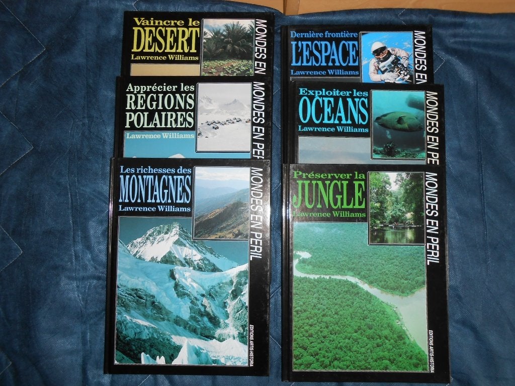 Livres : Monde en péril., Ophalen of Verzenden, Zo goed als nieuw
