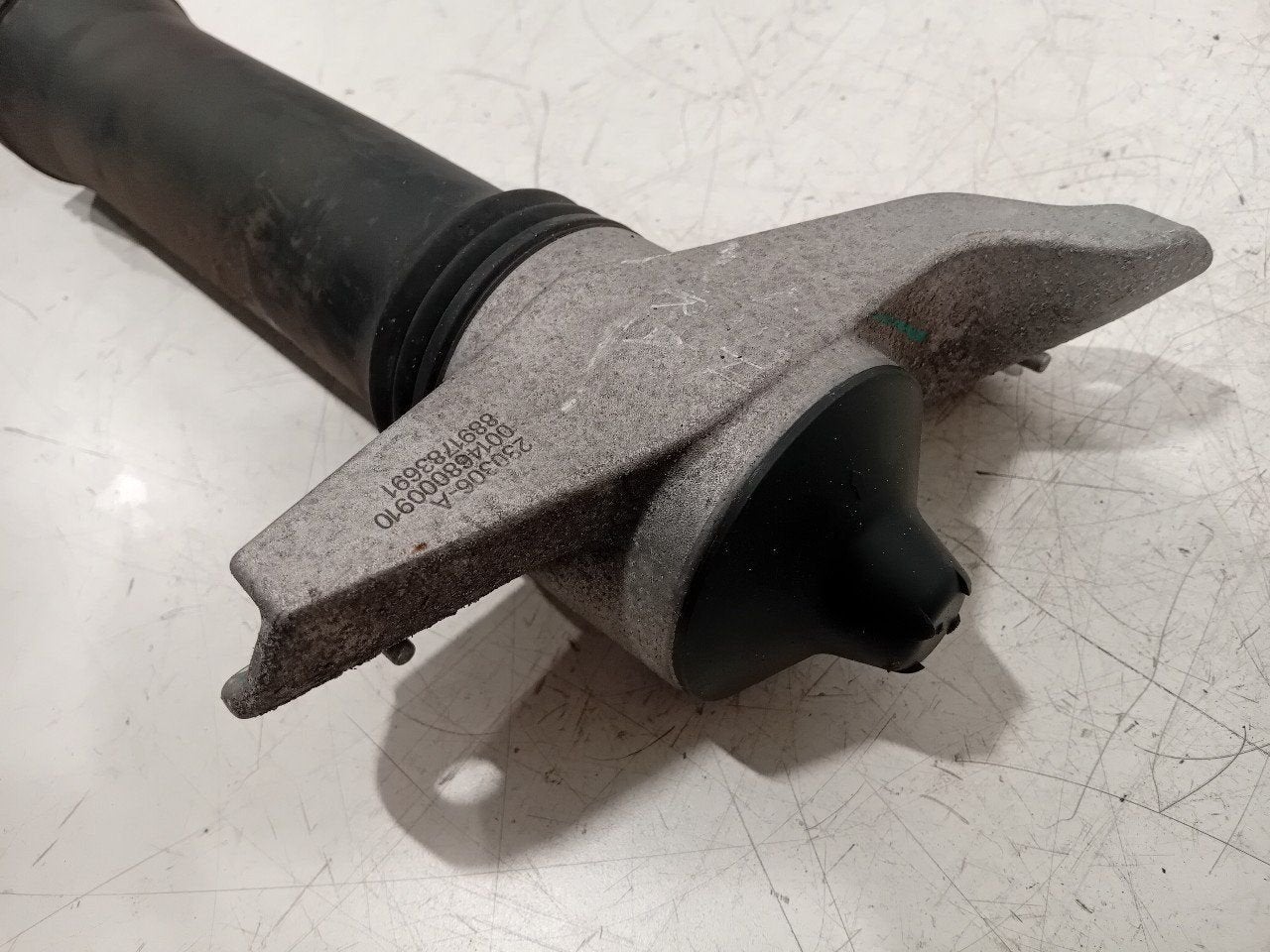 Schokbreker rechts achter Smart #1, Onderdelen@venauto.nl, Van der Ven Autorecycling B.V., Gebruikt, Ettenseweg 76, 4706 PB Roosendaal, The Netherlands