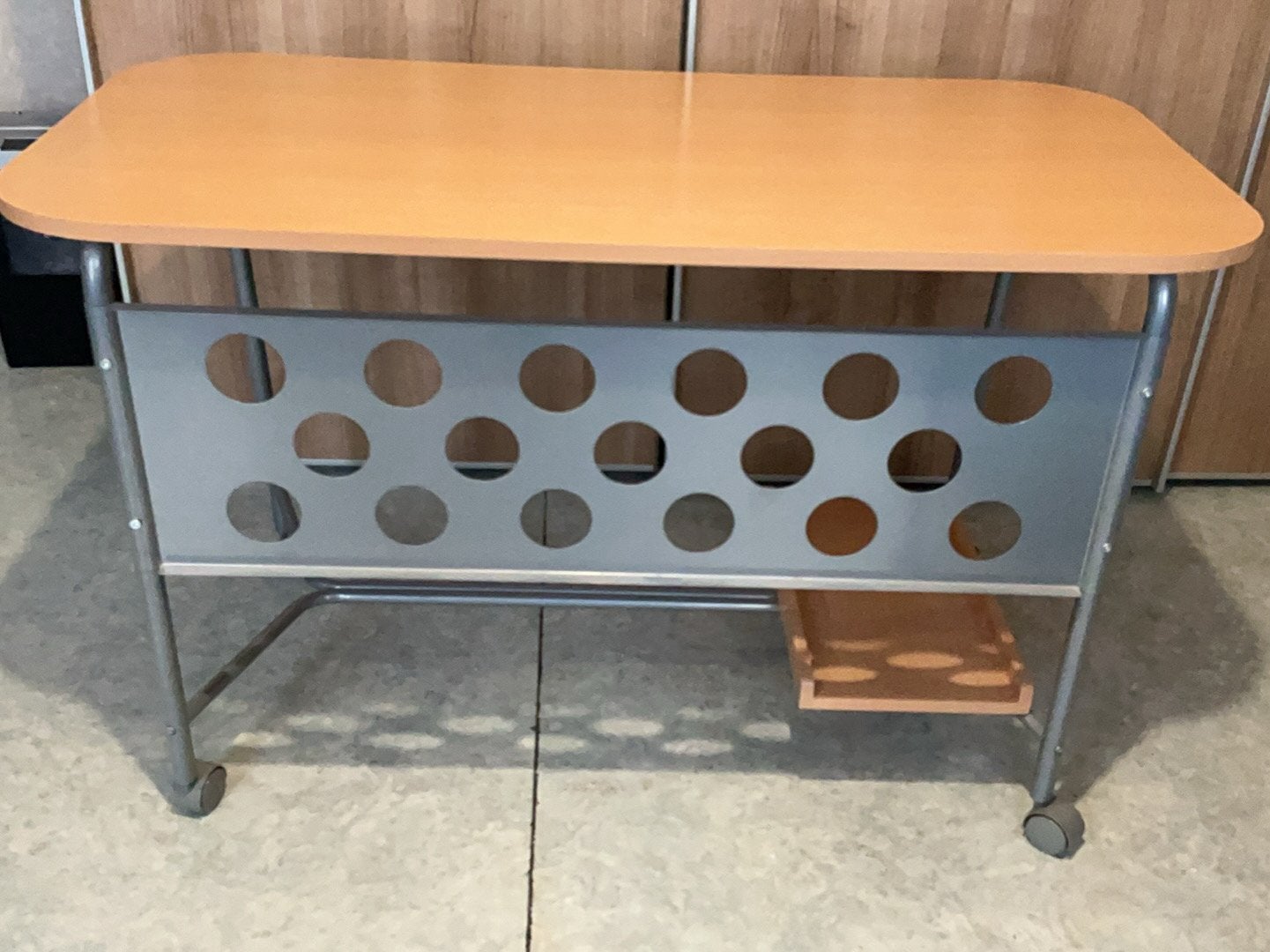 Bureau/hobby tafel, Ophalen, Zo goed als nieuw