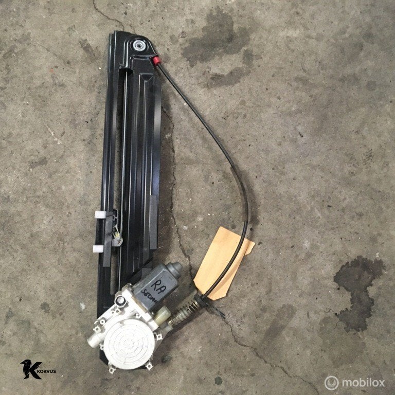 BMW E39, 5 serie raammechanisme LA , RA met motor, Gebruikt, Ophalen of Verzenden, BMW, BMW