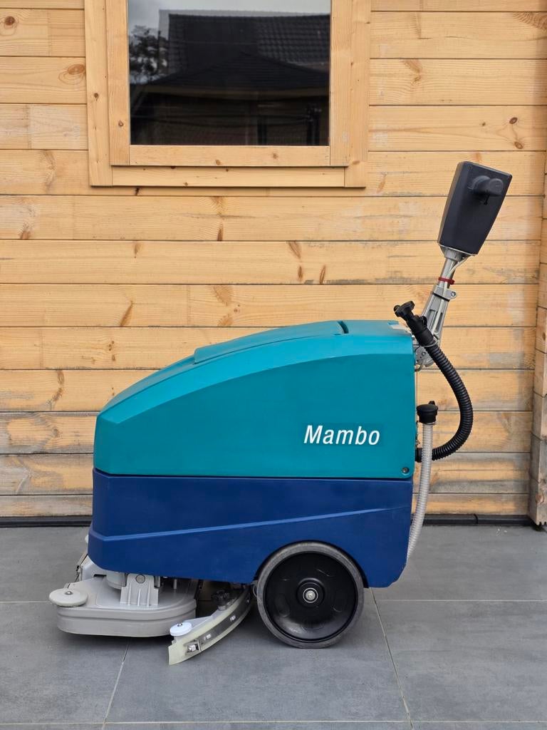 Wetrok Mambo Professionele Schrobzuigmachine op batterij, Doe-het-zelf en Bouw, Reinigingsmachines, Ophalen of Verzenden, Zo goed als nieuw