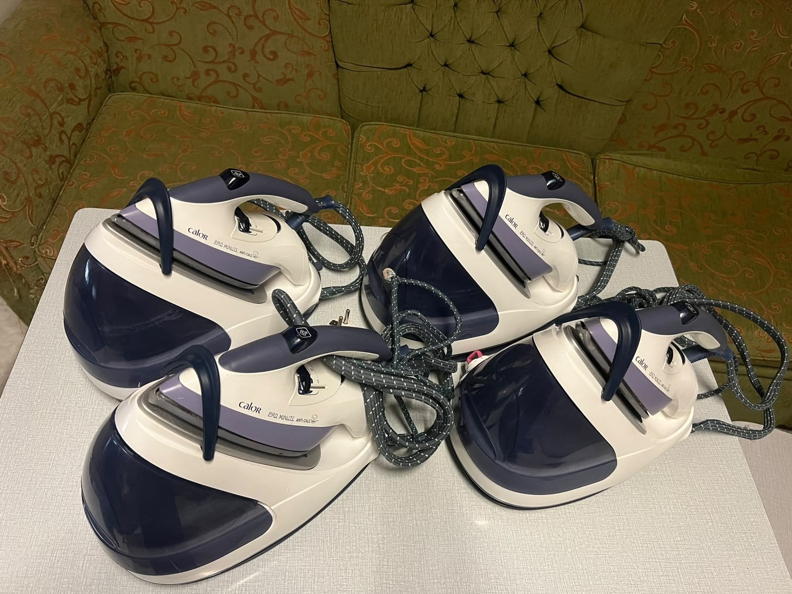 4 fer à repasser 80€, Envoi, Comme neuf