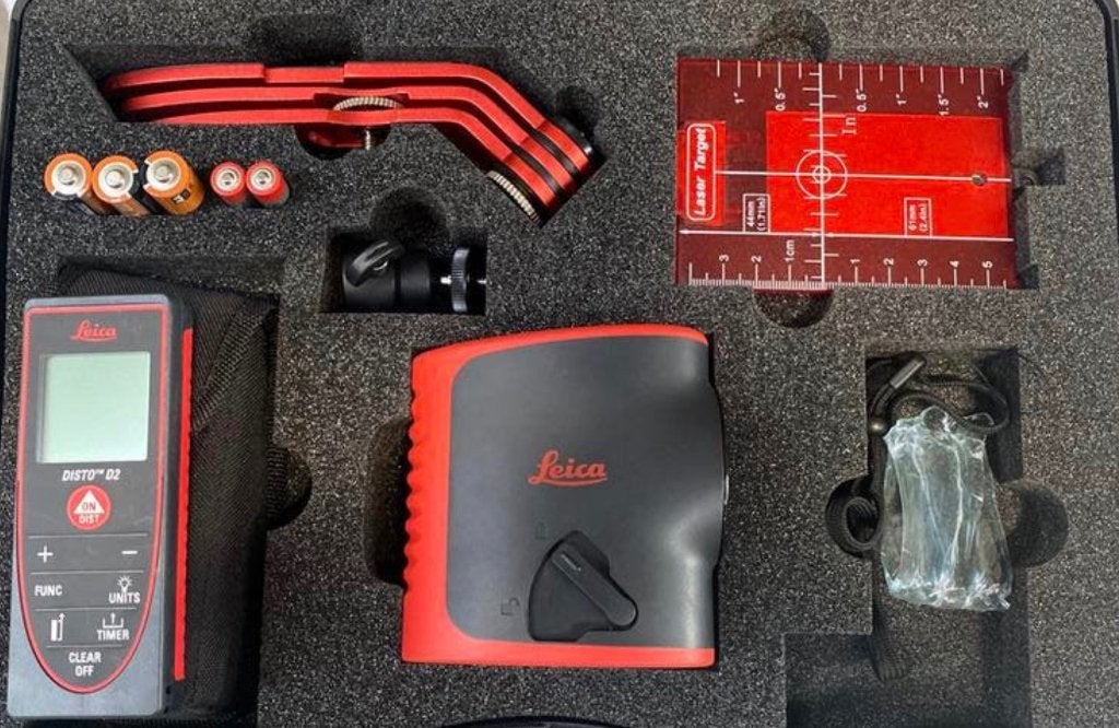 Leica set D2 plus L2 laser. Leitz# Leica# Heerbrug# Swiss., Doe-het-zelf en Bouw, Meetapparatuur, Ophalen, Nieuw, Afstand