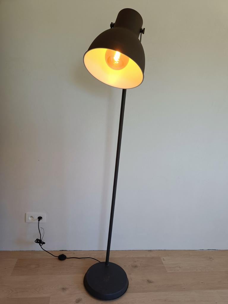 Vloerlamp, Ophalen