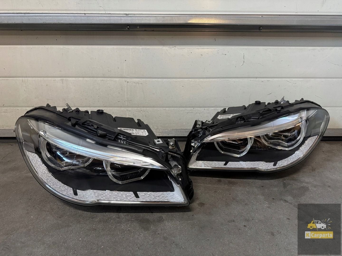 7424145, BMW S rie 5 F10 F11 Phare adaptatif LED complet gau, Autos : Pièces & Accessoires, Éclairage, Petuelring 130
80788  Munich, DE