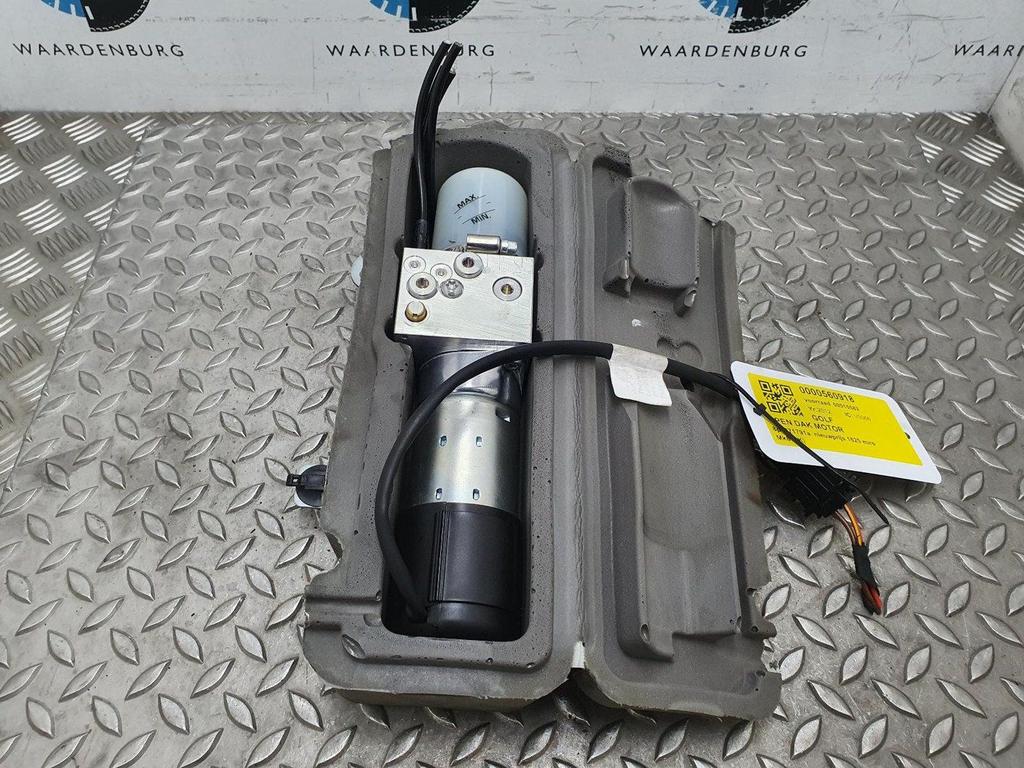 VOLKSWAGEN GOLF TSi OPEN DAK MOTOR 2012, Ophalen of Verzenden, Gebruikt, Stiba lid
