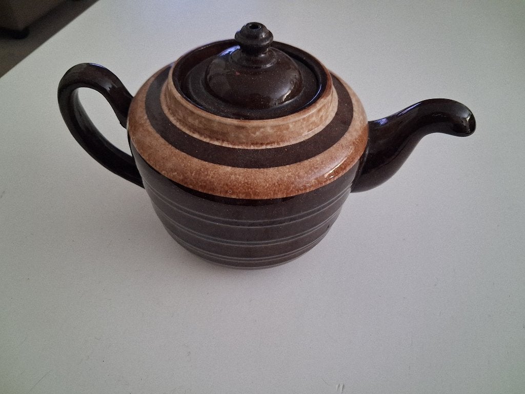 Theepot - teapot  A LB PATENTED ENGLAND, Enlèvement ou Envoi