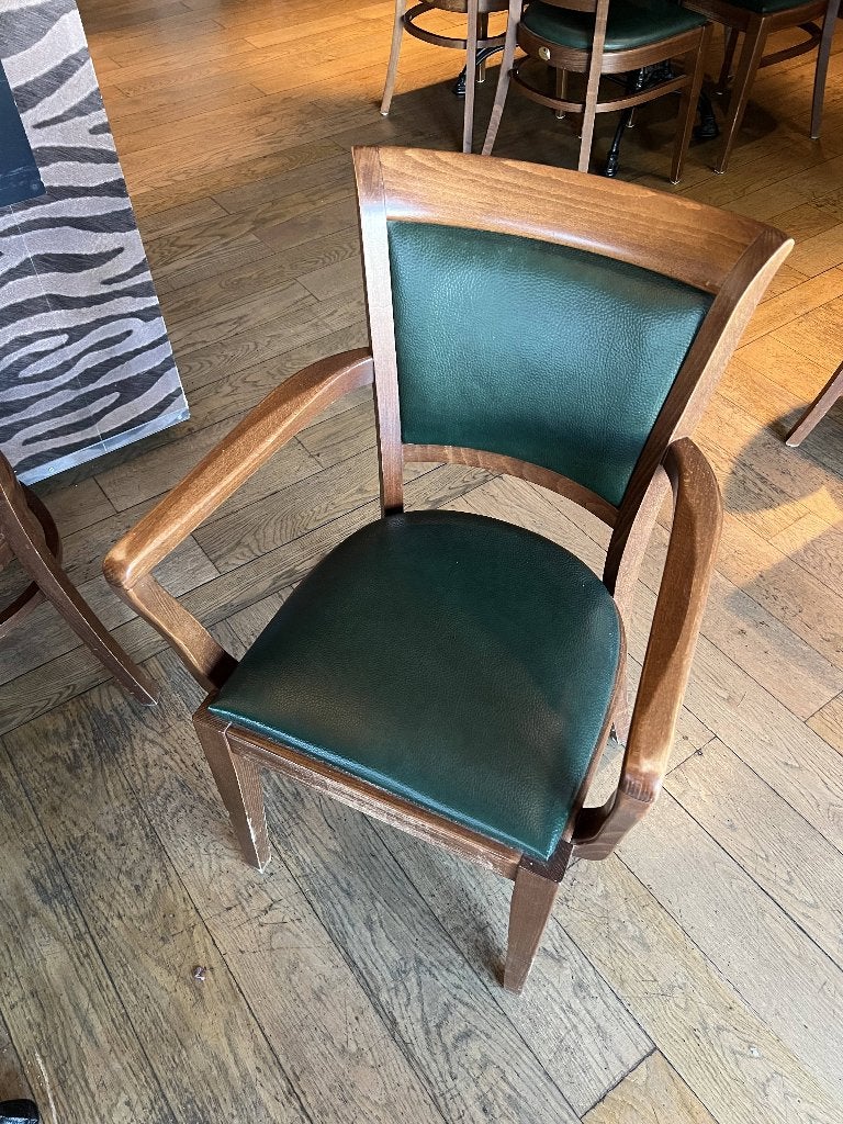 Groen lederen stoelen met armleuningen - 38 stuks, Enlèvement, Utilisé, Mobilier