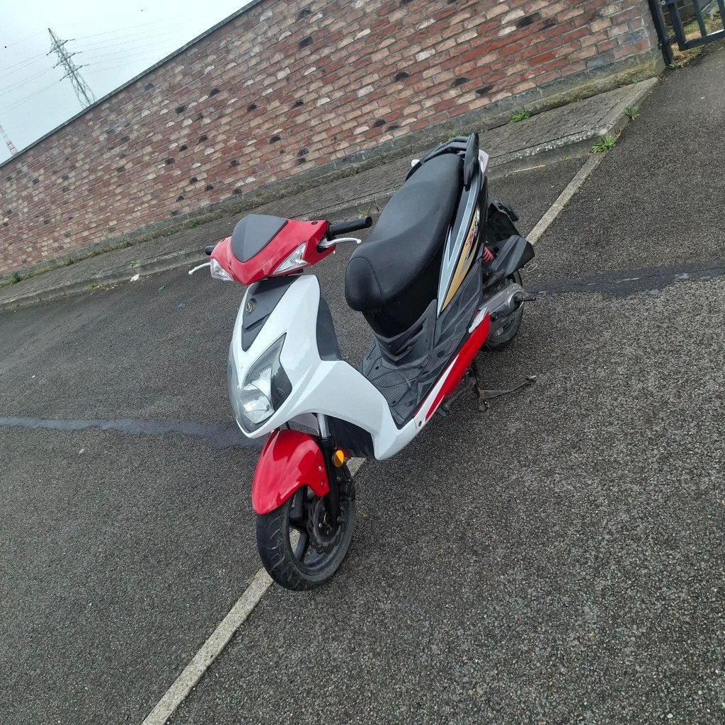 Sym jet 4, Vélos & Vélomoteurs, Autres modèles, Classe B (45 km/h), Enlèvement, Utilisé