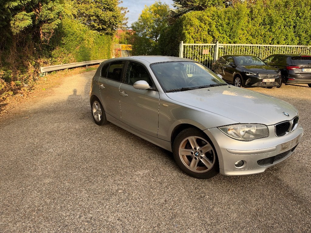 BMW 1 serie, Autos, Argent ou Gris, Achat, Boîte manuelle, Noir