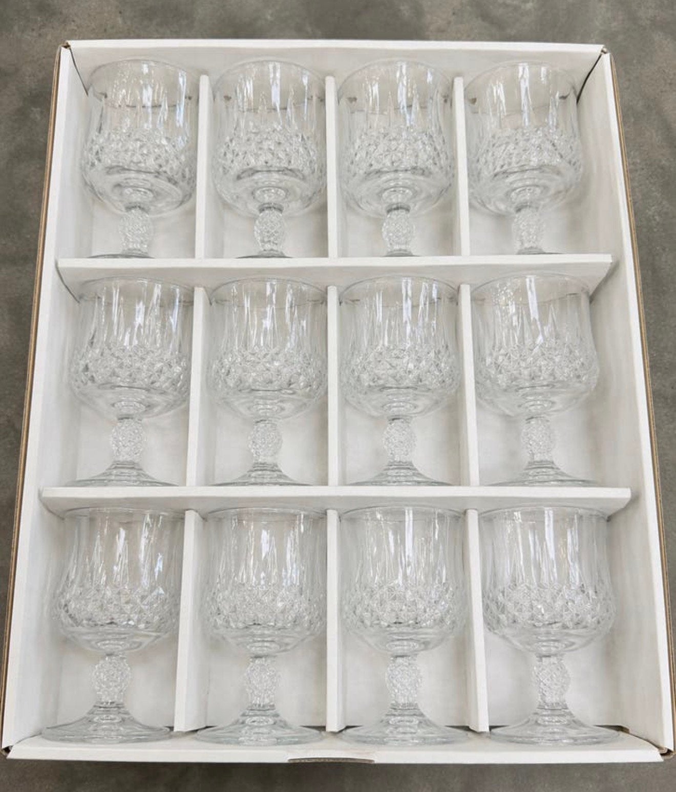 12 verres à pied Neuf, Enlèvement ou Envoi, Comme neuf