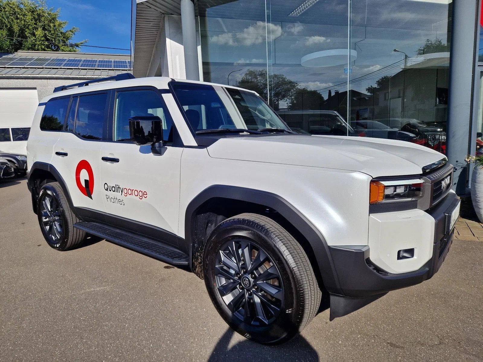 Toyota Land Cruiser vx-l (automaat), Automaat, 4 cilinders, Wit, Bedrijf