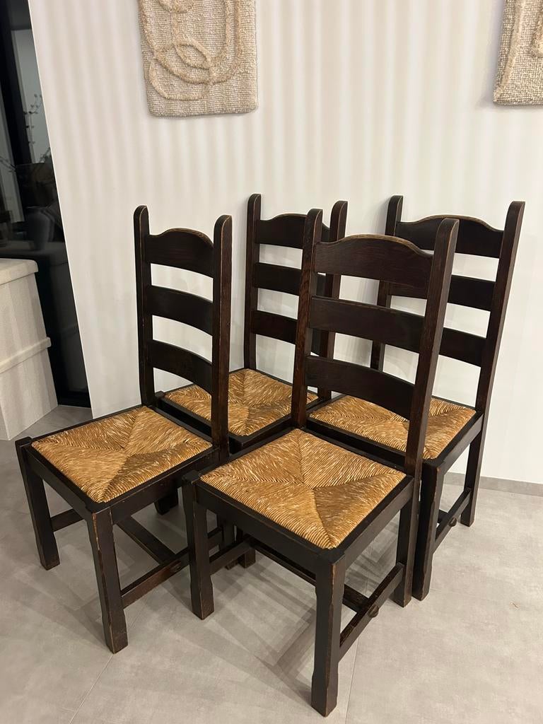 Chaises de salle à manger brutalistes, Enlèvement
