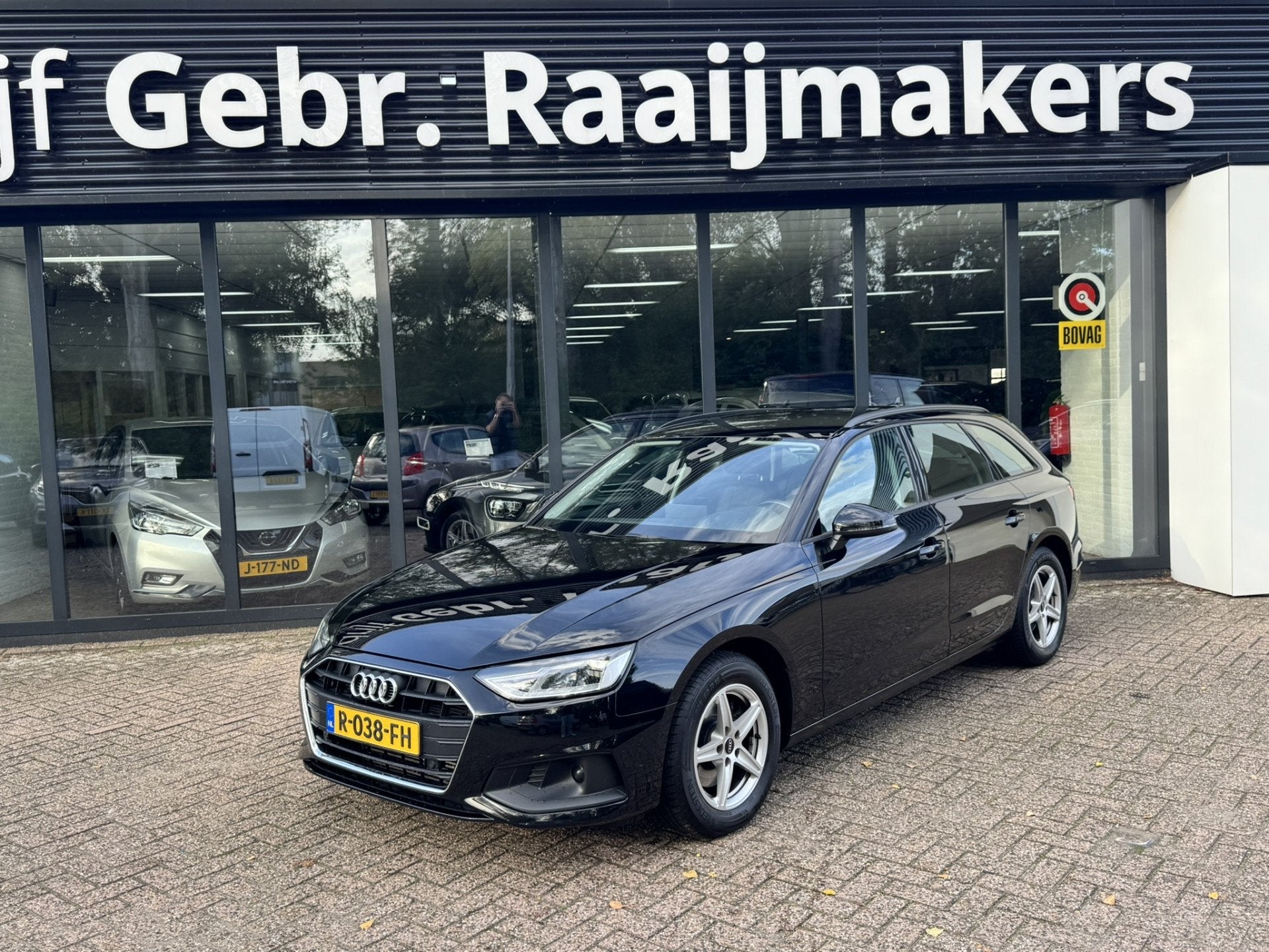 Audi A4 Avant 35 TFSI Automaat Pro Line*AHK*ECC*, Alarme, Achat, Entreprise, A4