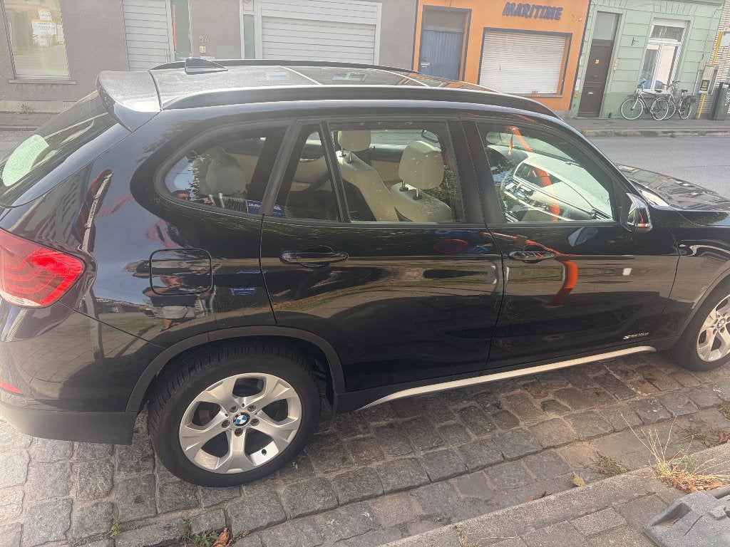 BMW x1 te koop / a vendre, Autos, Euro 5, Achat, Beige, Boîte manuelle