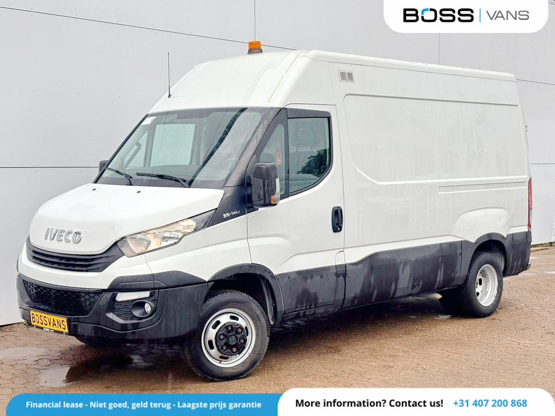 Iveco Daily 35C14 2.3 L2H2 Dubbellucht Airco Camera Trekhaak, Achat, Entreprise, Boîte manuelle, Noir