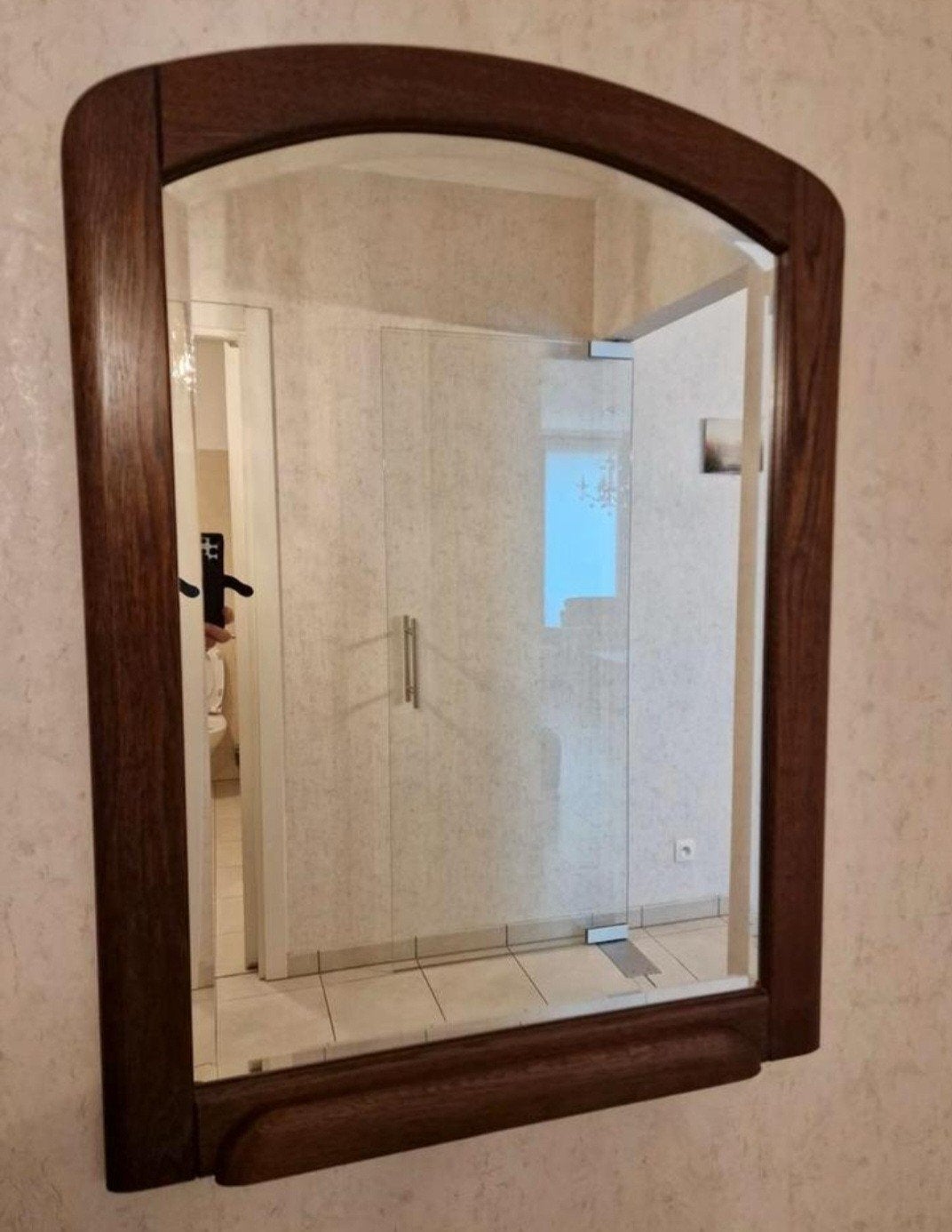 Miroir à vendre, Enlèvement