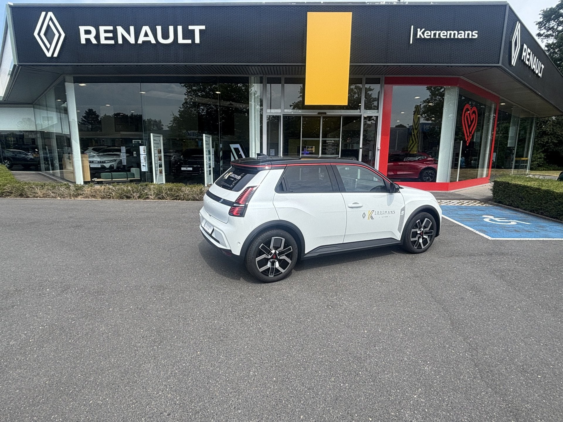Renault 5 comfort range techno 52 kWh Beschikbaar vanaf 31/0, Autos, Achat, Entreprise, https://public.car-pass.be/vhr/532c5f6d-582d-4a08-9a33-551ed341ec78