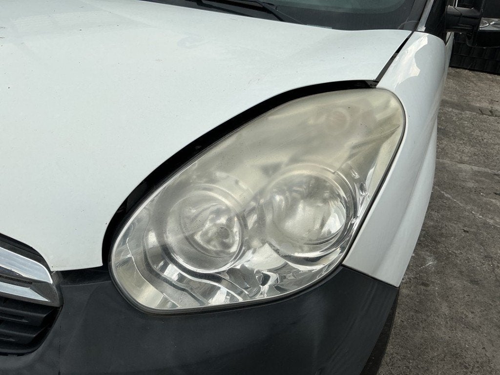 PHARE / OPTIQUE AVANT GAUCHE Combo (|95526869|95512505|), Opel, Opel Automobile GmbH, Utilisé, Kontakt-opel@opel.com