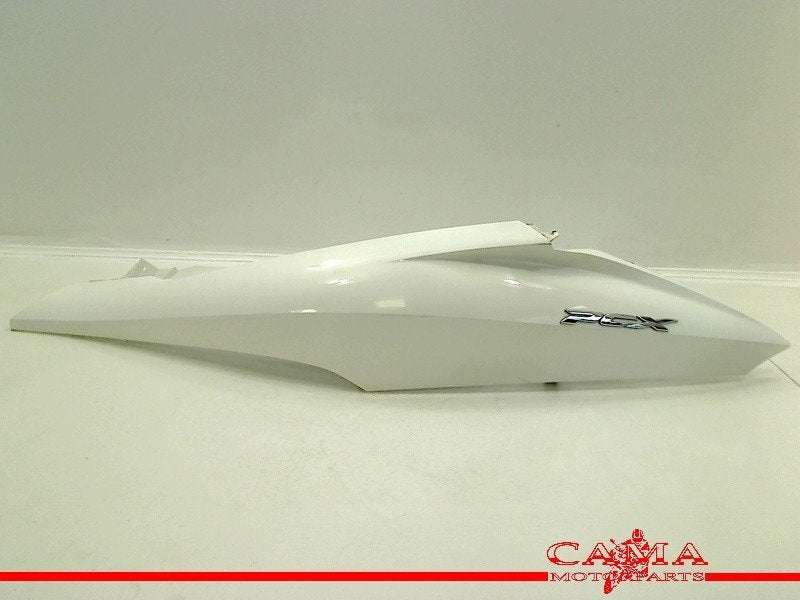QUEUE DE CARENAGE GAUCHE PCX 125 2010-2012 (PCX125 JF28), Dhr. S. di Majo, Utilisé, Info@cama-motorparts.nl, P.J. Troelstraweg 8 8
3144 CX  MAASSLUIS, NL