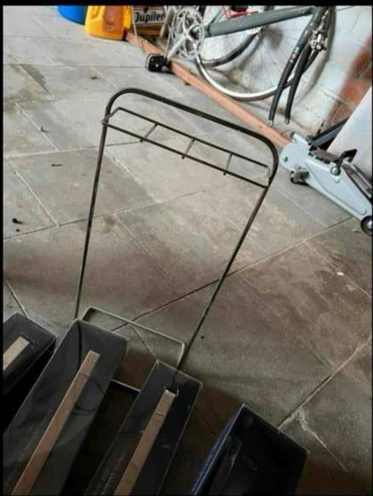 Keukenhulp met rekje, Ophalen, Zo goed als nieuw
