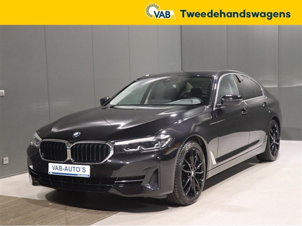 BMW 520   I BERLINE MHEV, Auto's, Automaat, 4 deurs, Zwart, Zwart