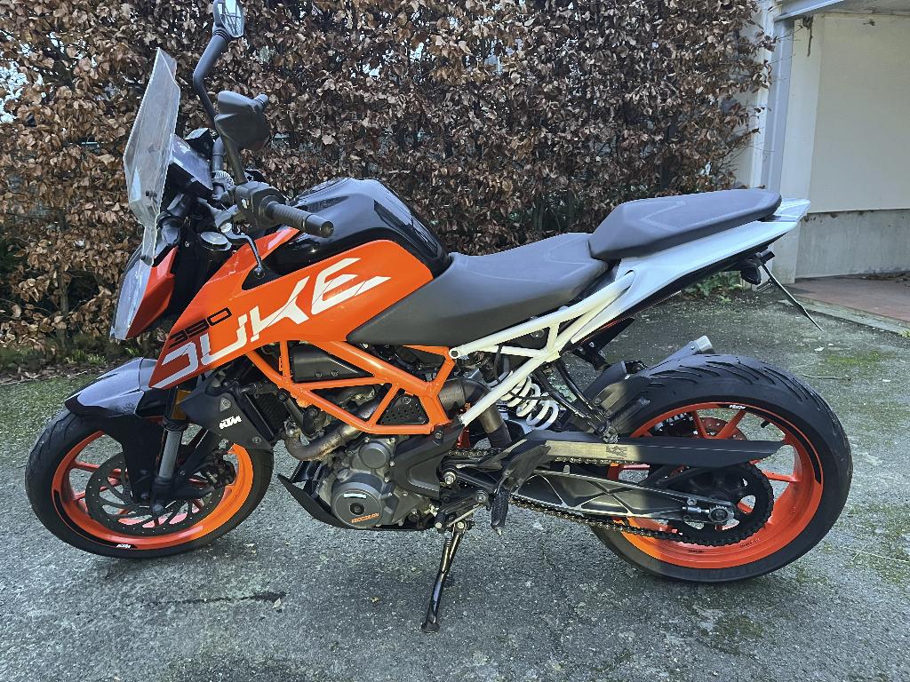 KTM duke 390 bj 2018, Motoren, 390 cc, Particulier, Minimaal motorrijbewijs A2, 12 t/m 35 kW