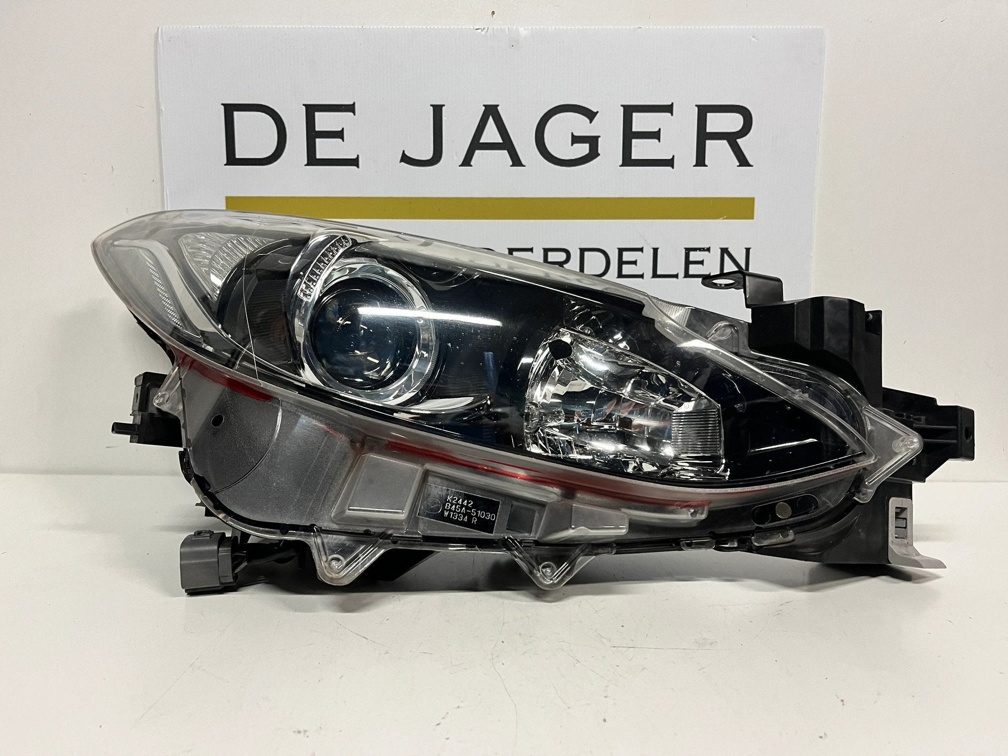 MAZDA 3 KOPLAMP RECHTS HALLOGEEN BHR1 51030, Auto-onderdelen, Gebruikt, Shinchi, Fuchu-Cho 3-1
730-8670  Hiroshima, Mazda Motor Corporation