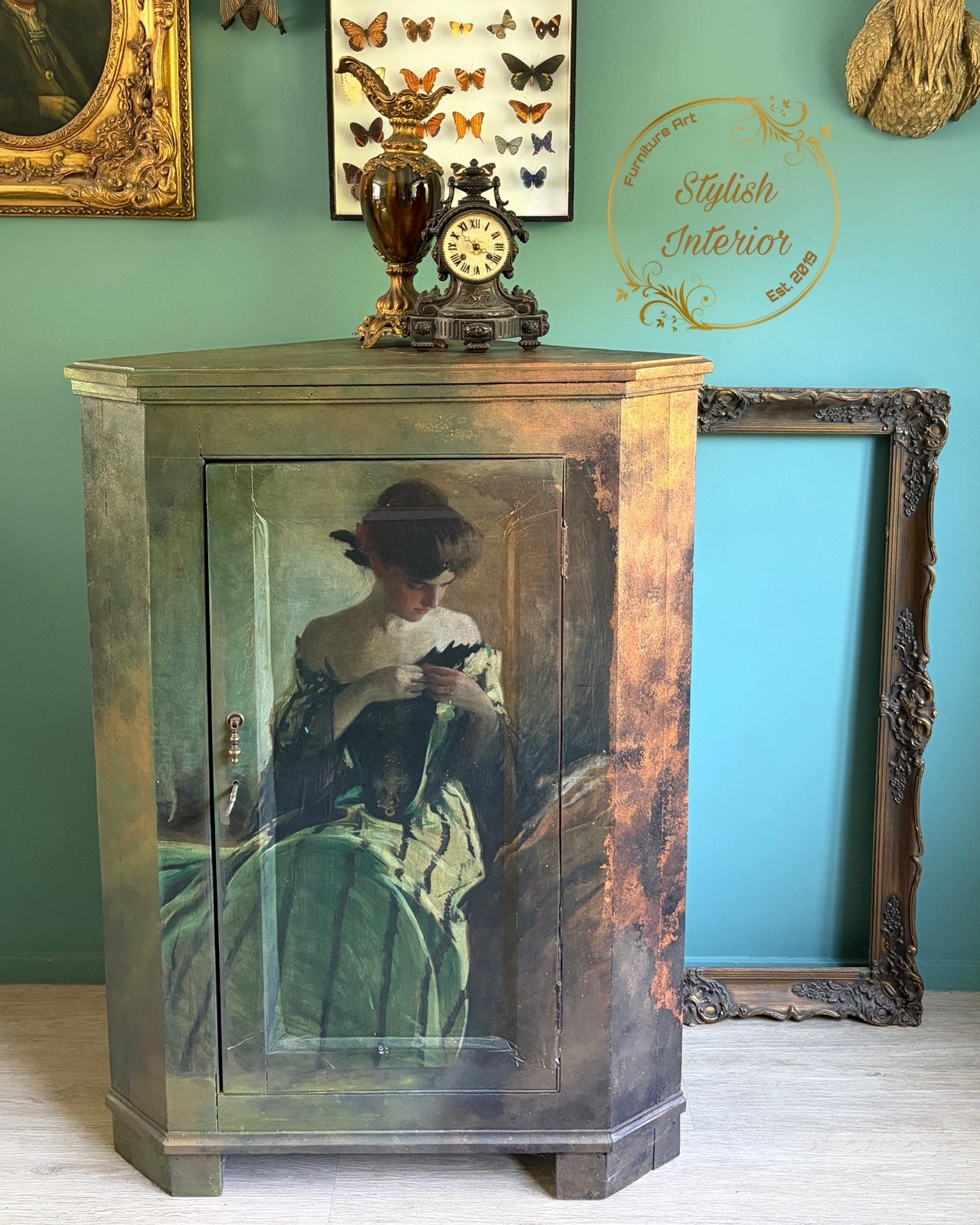 Hoekkast lady in green, Huis en Inrichting, Kasten | Overige, Ophalen of Verzenden, Zo goed als nieuw