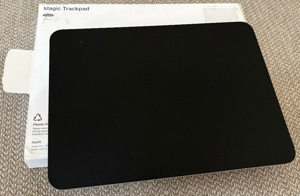 Apple Magic Trackpad USB-C Zwart – Zo goed als nieuw, Computers en Software, Ophalen of Verzenden, Zo goed als nieuw, Draadloos