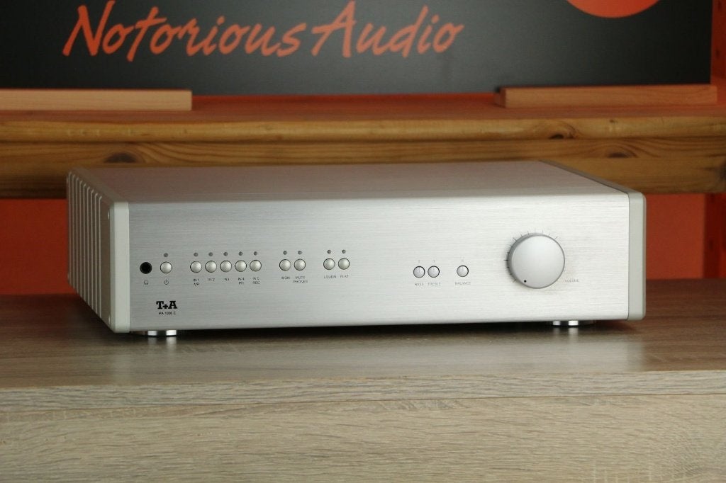 T+A PA 1000 E / PA1000E TRADE.INRUIL. Bezoek ons online!, Ophalen of Verzenden, Zo goed als nieuw, Stereo, 120 watt of meer