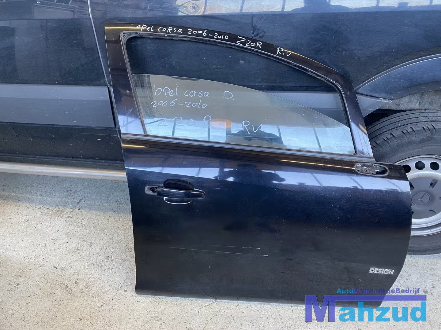 Opel Corsa D Zwart Z20R Rechts voor deur portier, Auto-onderdelen, Gebruikt, Deur, Opel Automobile GmbH, Kontakt@opel-infoservice.de