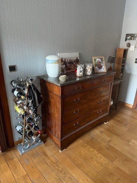 toutes sortes de meubles anciens et anciens à vendre, Enlèvement