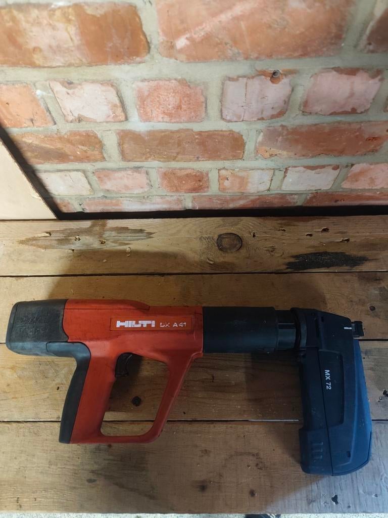 Hilti DX A41, Bricolage & Construction, Enlèvement ou Envoi, Utilisé, Autres types