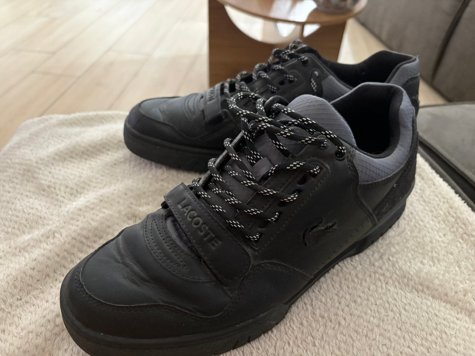 Fhaussure lacoste taille 45, Enlèvement, Comme neuf