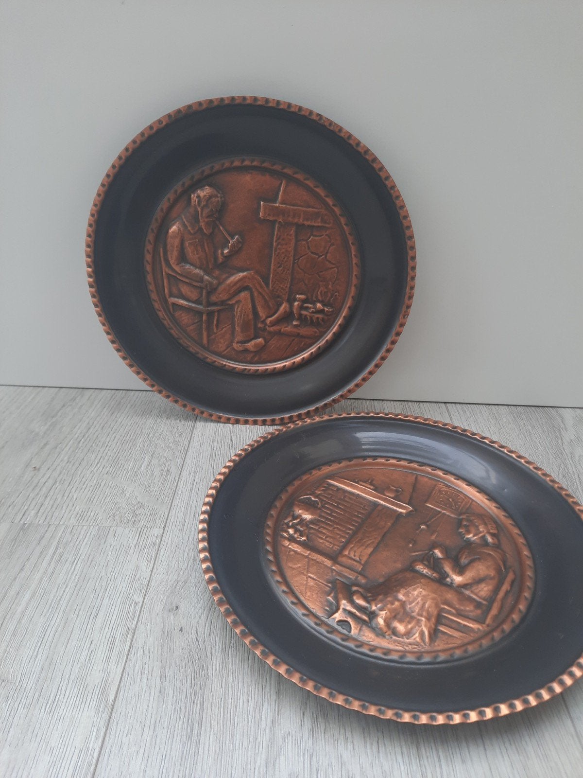 Set van 2 Vintage Koperen Wandborden – diameter 23cm, Antiek en Kunst, Ophalen of Verzenden