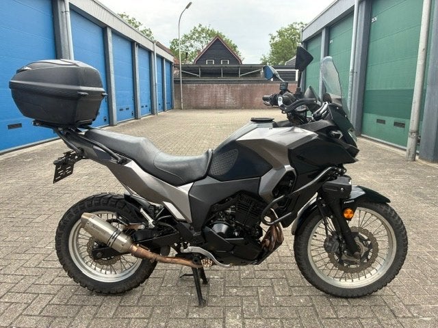 KAWASAKI VERSYS 300 X BOUWJAAR 2017, 2 cilinders, 300 cc, Enduro, Minimaal motorrijbewijs A2