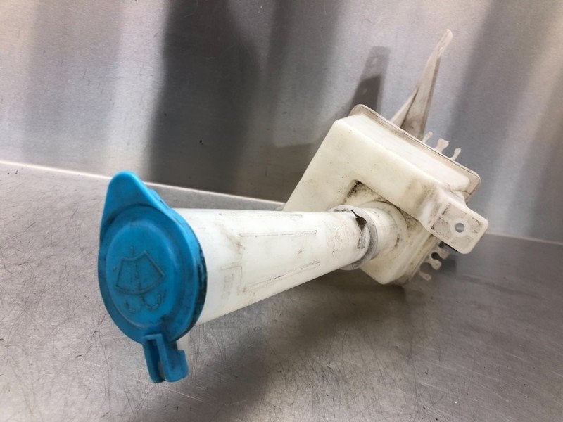 LAVE-GLACE RESERVOIR AVANT Daewoo / Chevrolet Epica, Utilisé, Daewoo