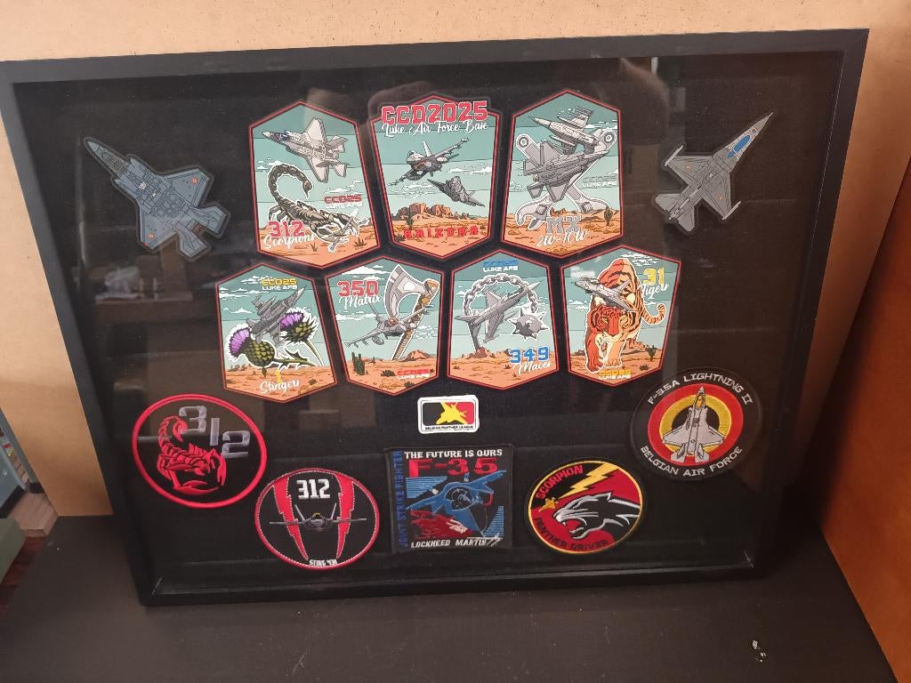 luchtmacht F-35  F-16 kader met 15 patchen, Collections, Enlèvement, Comme neuf, Écusson, Insigne ou Logo