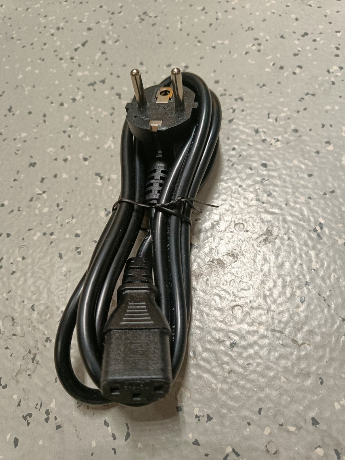 800x C13 voedings kabel, Computers en Software, Powerlines, Ophalen, Nieuw