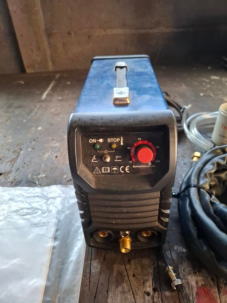 Lastpost tic, Enlèvement