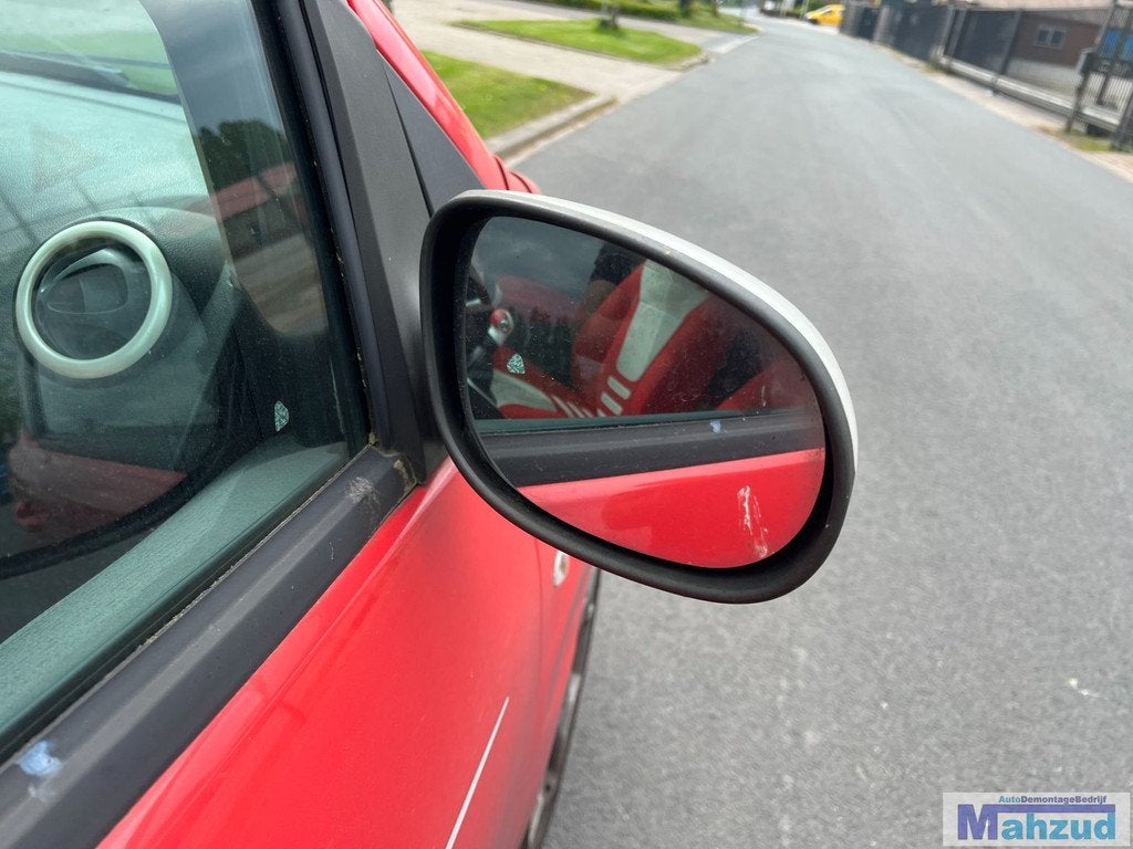 FORD KA 2 avec r troviseur droit 2008-2016, Info@ford.com, Ford Motor Company, American Road 1
48126  Dearborn, Ford