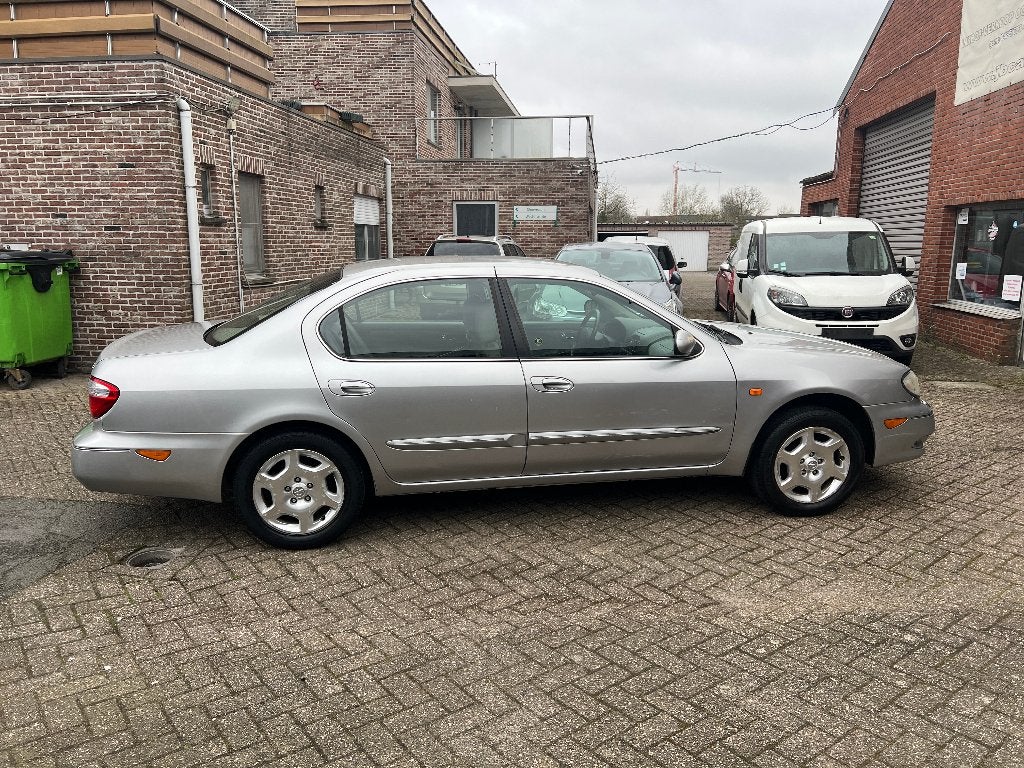 nissan MAXIMA QX 2.0 benzine V6 /161000 km/CAR PASS, Voorwielaandrijving, 4 deurs, 1995 cc, Leder