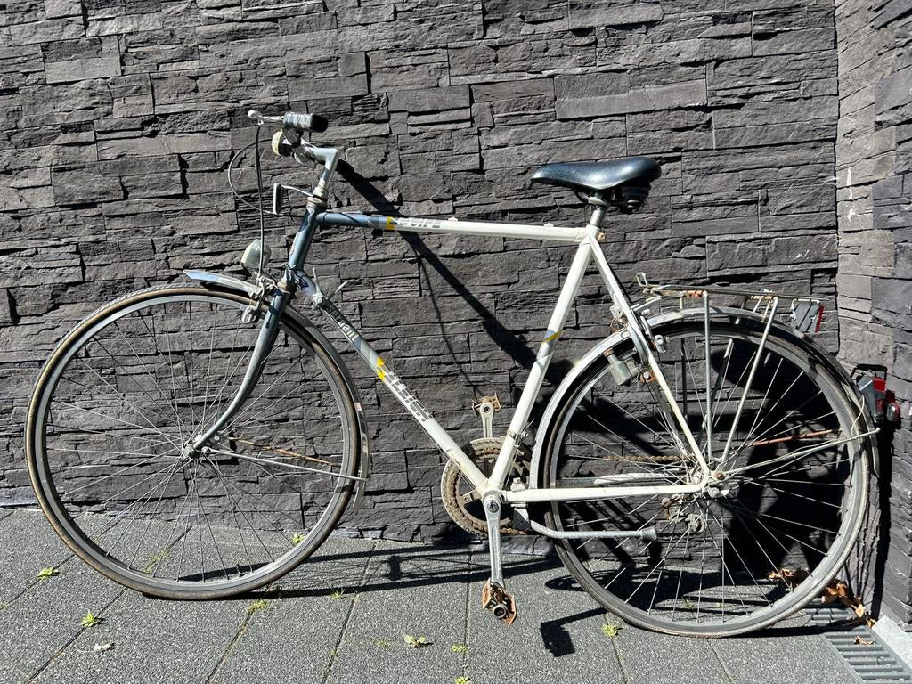 Vintage Raleigh Equipe, Vélos & Vélomoteurs, Vélos | Hommes | Vélos de sport & Vélo de randonnée, Utilisé, Autres marques, 10 à 15 vitesses