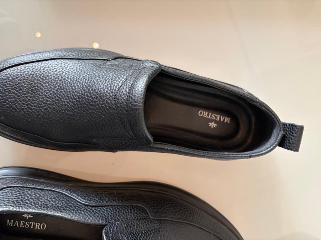 Mocassins cuir noir 42, Enlèvement, Comme neuf, Noir